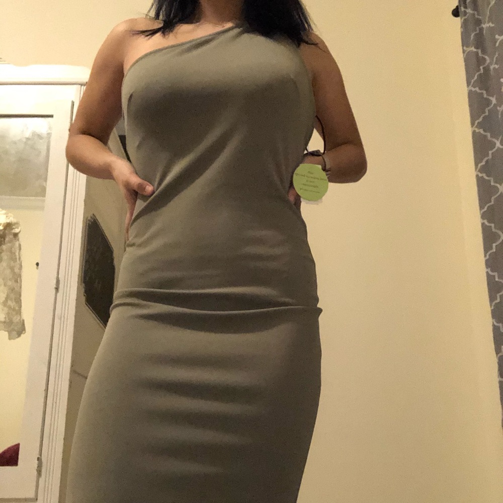 OLIVE GREEN DRESS!💚
